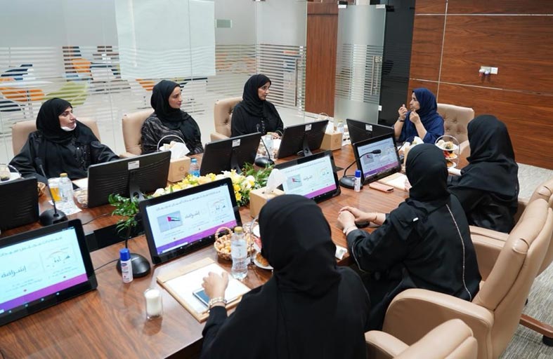 الشيخة عزة بنت عبد الله النعيمي تزور مركز عجمان لريادة الأعمال
