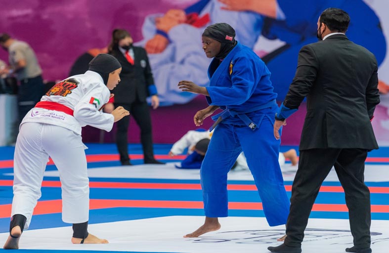 بطلات الجوجيتسو يستعرضن أبرز مكاسب بطولة «أم الإمارات»