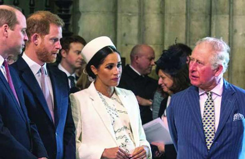 ملك بريطانيا يمد غصن الزيتون لهاري وميغان