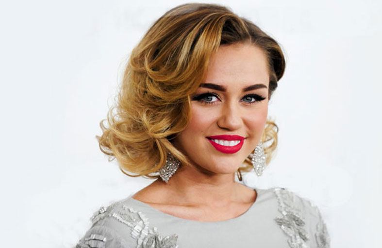 مايلي سايروس تصف طلاقها بـ «الموت»