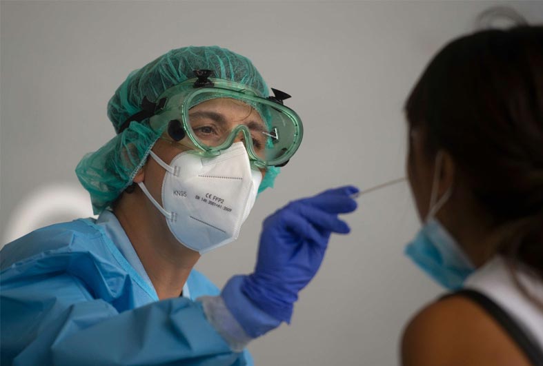 الصحة العالمية: كوفيد لا يزال يقتل 1700 شخص أسبوعيا