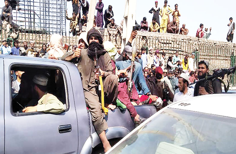 طالبان تدخل كابول والرئيس غني غادر أفغانستان 