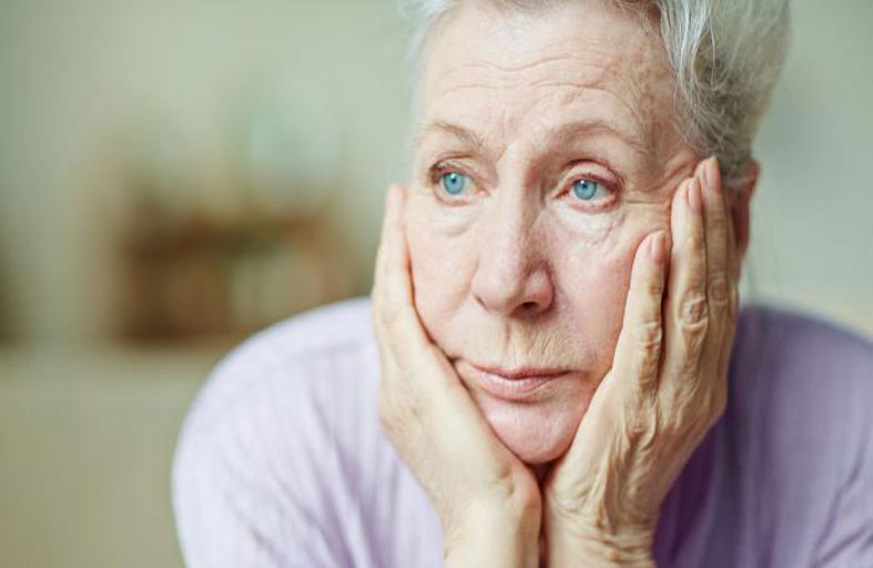 لماذا النساء أكثر عرضة للإصابة بالخرف مقارنة بالرجال!