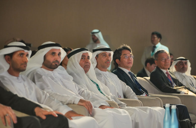 مركز (إرث من أرض زايد) يستعرض تجارب تضمين التعليم المناخي ضمن النظم التعليمية في آسيا