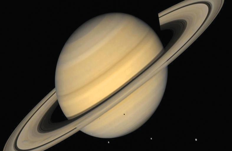 مركز الفلك الدولي يطلق رصد الخمسين