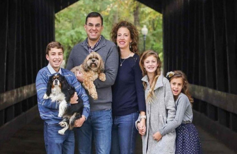 جاستن عماش ابن مهاجر مغمور يُسبب صداعاً لترامب وبايدن