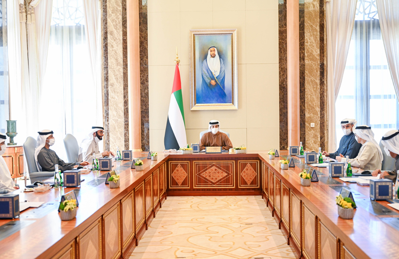 منصور بن زايد يترأس اجتماع شركة مبادلة للاستثمار
