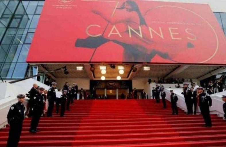 كان السينمائي  يرفض استضافة وفود روسية