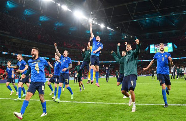 إيطاليا المرنة تظهر قدرة على المعاناة مثل الإمتاع