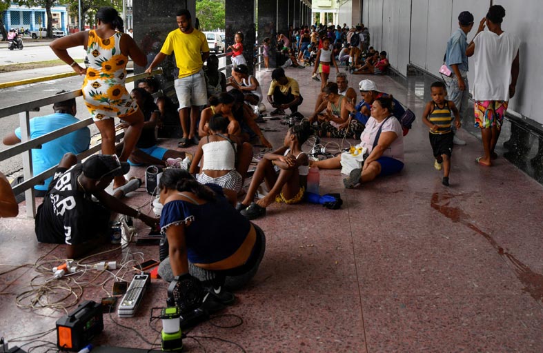 توقيفات في كوبا بعد تظاهرات ضد انقطاع الكهرباء 