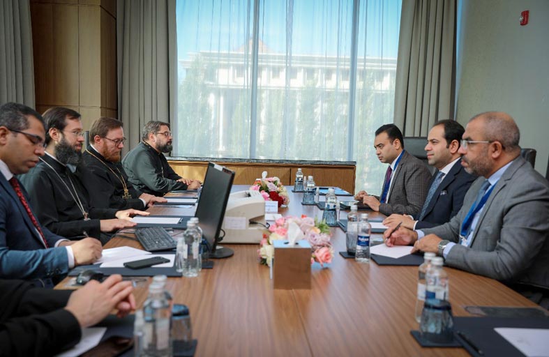 أمين عام حكماء المسلمين يلتقي وفد الكنيسة الأرثوذكسية الروسية في كازاخستان