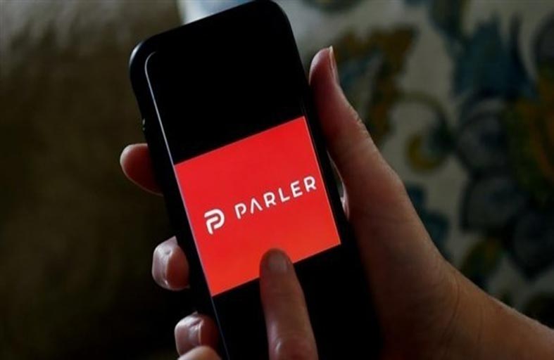 شبكة بارلر الاجتماعية متاحة مجدداً على متجر تطبيقات أبل