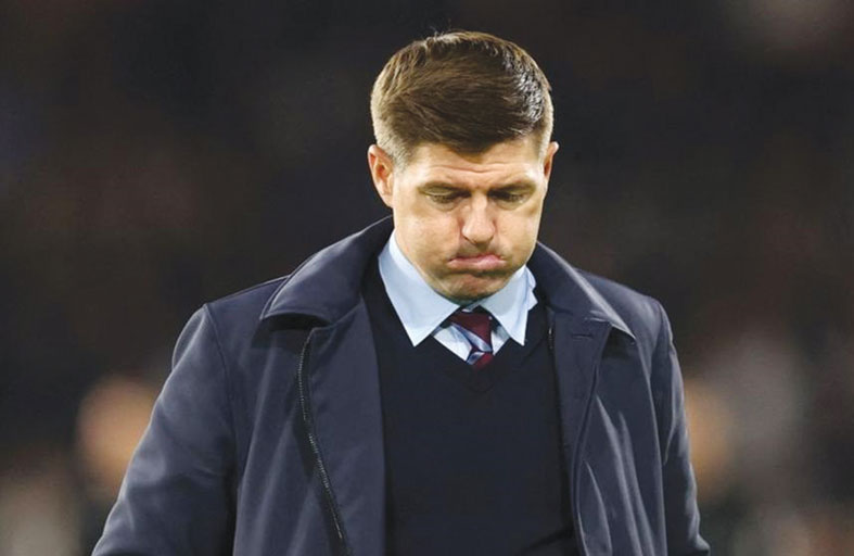 مصير جيرارد على المحك بعد الخسارة أمام فولهام 