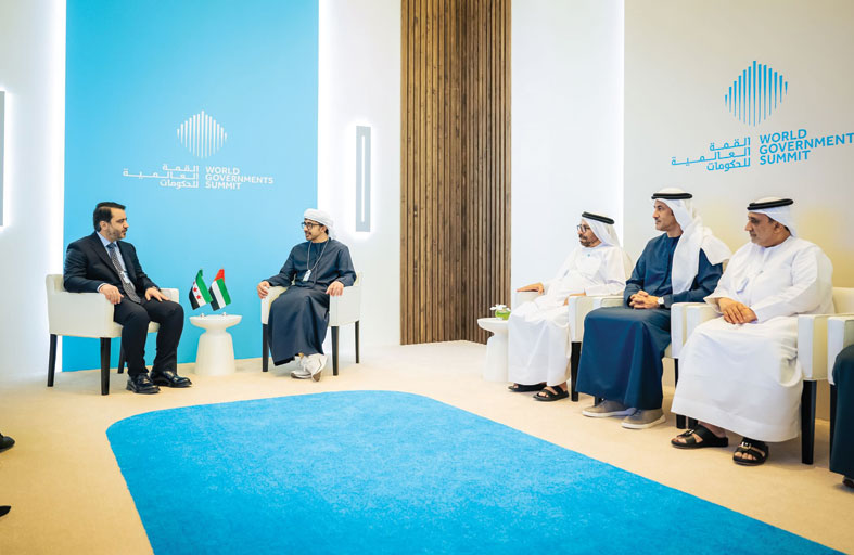 عبدالله بن زايد يستقبل أسعد الشيباني على هامش أعمال القمة العالمية للحكومات