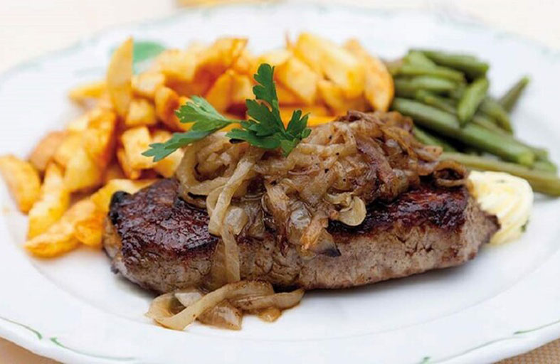 خبيرة تغذية تحذر:  العشاء الغني بالدهون هو الأكثر خطورة