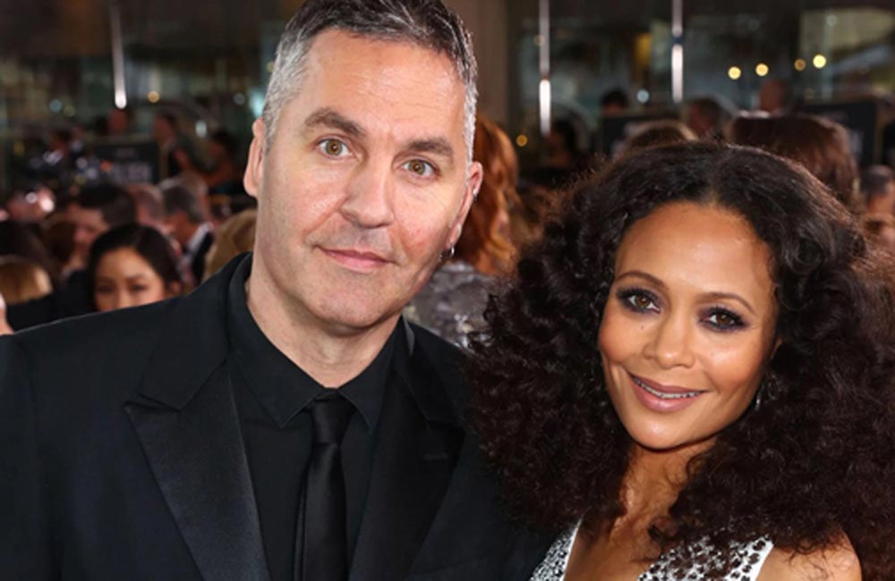 ثاندي نيوتن تنفصل عن زوجها بعد 24 عاماً