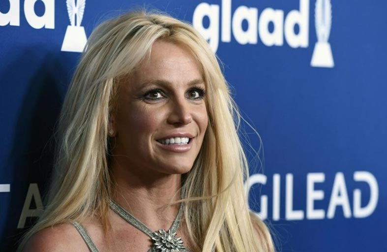 بريتني سبيرز تختار امرأة لحراستها