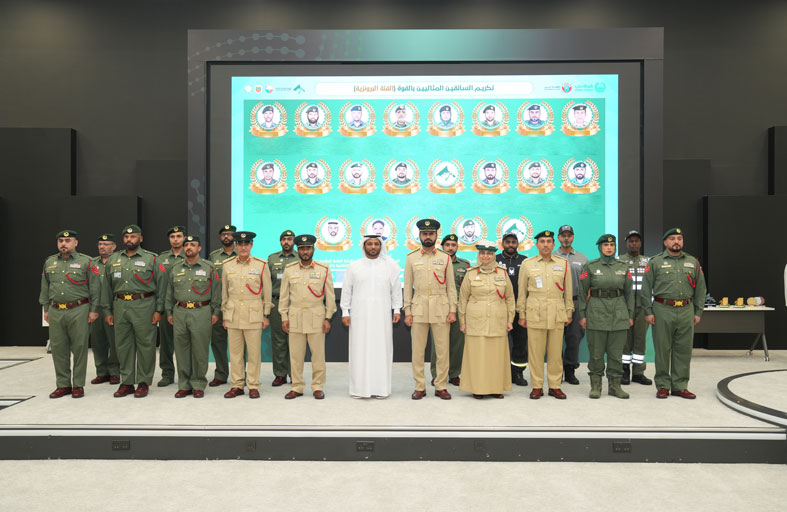 الرقيب آمنة البلوشي.. سائقة دورية مثالية في شرطة دبي