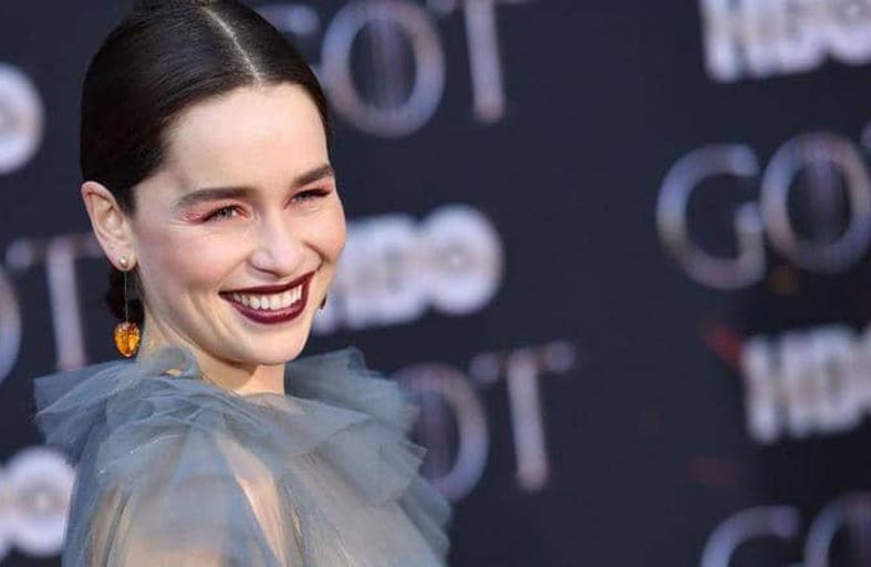 عشاء عن بعد مع إميليا كلارك