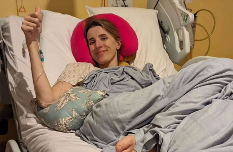 عارضة أزياء تستأصل 8 أعضاء للعلاج من السرطان