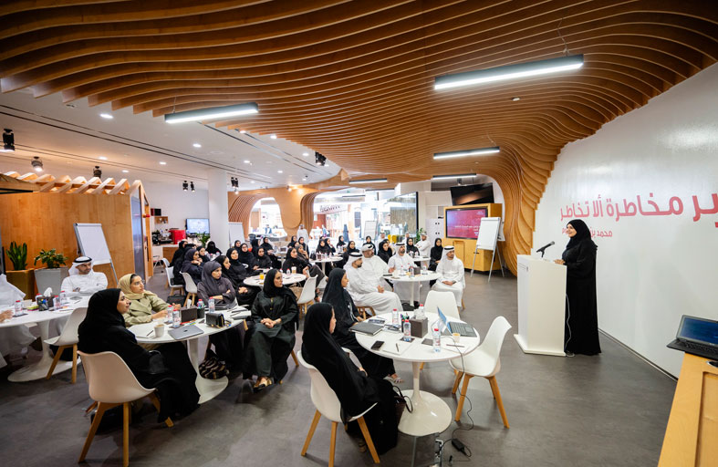 المســرعات الحكوميــة تطلــق دفعــة الـدبلــوم الرابعــة 