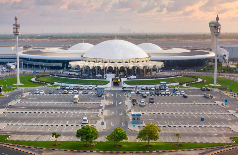 مطار الشارقة يؤكد جاهزيته للتعامل مع ذروة موسم الصيف