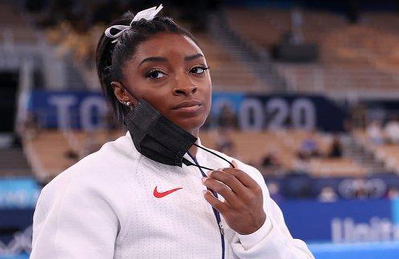 بايلز تواصل انسحاباتها وليديكي ودريسل يهيمنان في الأولمبياد