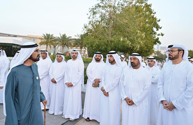 محمد بن راشد يستقبل المهنئين بشهر رمضان المبارك 