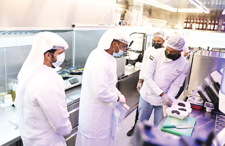 أبوظبي للزراعة تعزز جهودها الرقابية والتوعوية على المطاعم المتنقلة