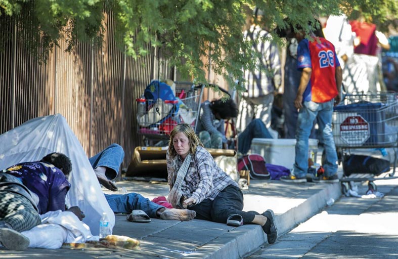 الوجه الآخر لـ«لاس فيغاس».. مشرّدون وسراديب موتى