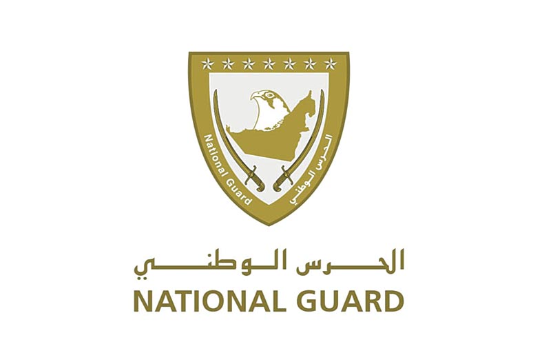 الحرس الوطني ينقذ 4 أشخاص تعرض قاربهم للغرق قبالة سواحل الشارقة