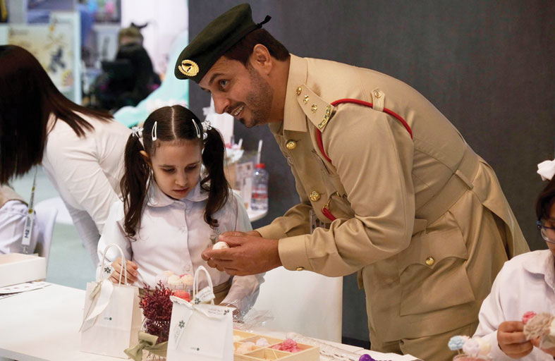 شرطة دبي تعزز تمكين أصحاب الهمم بورش تفاعلية دامجة