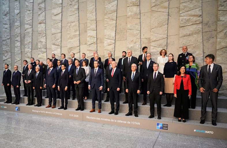 أوروبا تدفع ثمنَ عُقودٍ من السذاجة الاستراتيجية 