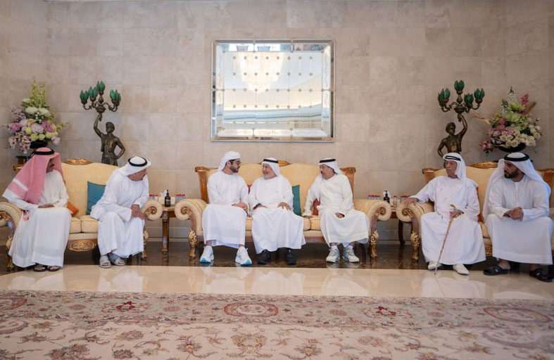 سلطان بن حمدان بن زايد يعزي في وفاة حسين خانصاحب