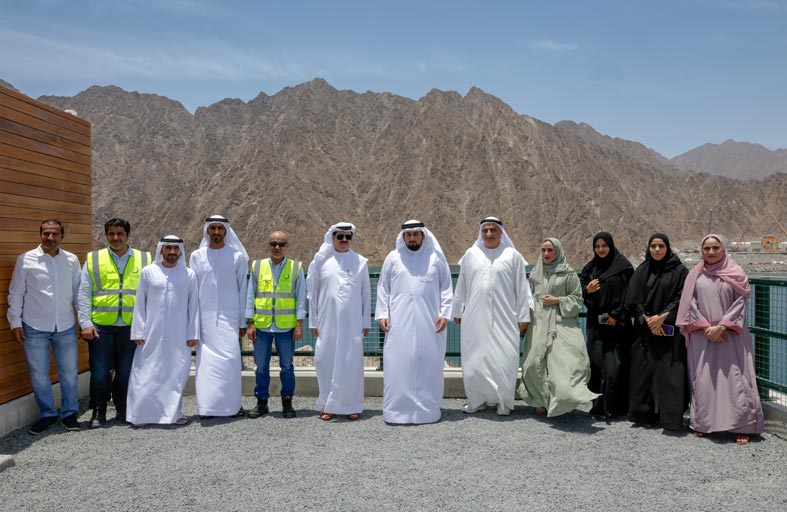 أحمد بن محمد يتابع سير العمل في مشاريع المرحلتين الأولى والثانية من الخطة التطويرية الشاملة لمنطقة حتا