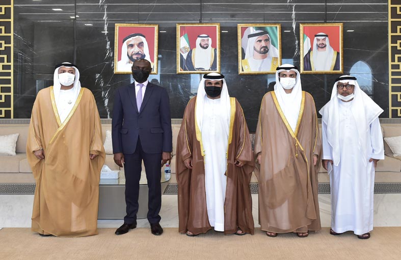 سفير أوغندا يشيد باستراتيجية الشؤون الإسلامية