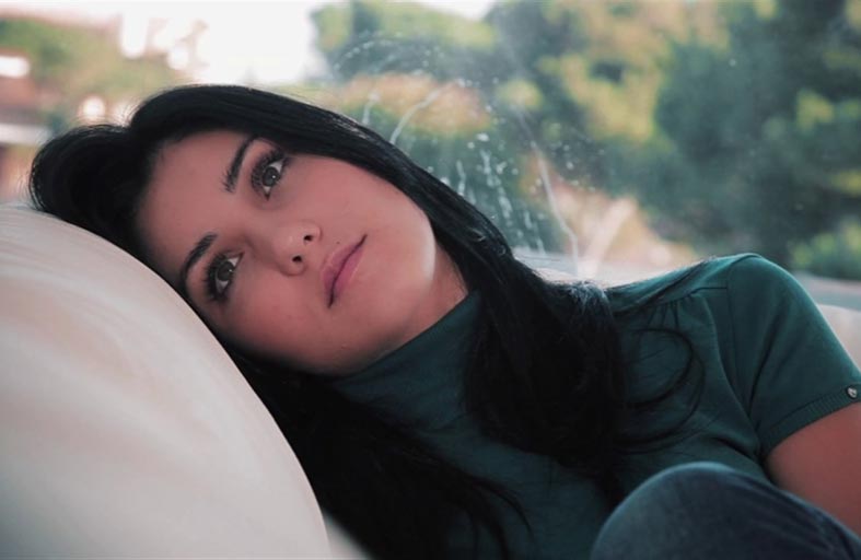 فائدة الجلوس وحدك مع أفكارك أكثر من المتوقع