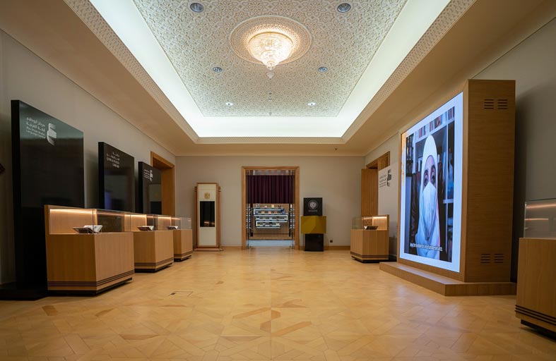 قصر الوطن يستضيف مجموعة من المؤلفات الأدبية بالتعاون مع دائرة الثقافة والسياحة