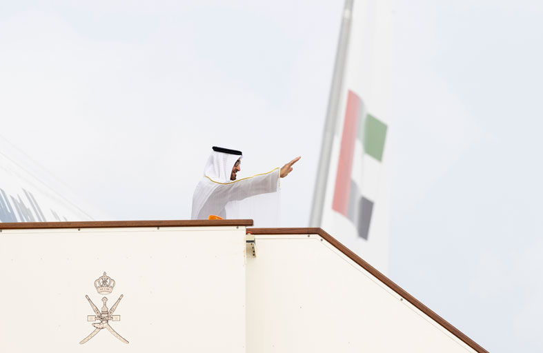 رئيس الدولة يبعث برقية شكر إلى سلطان عمان في ختام زيارته إلى السلطنة