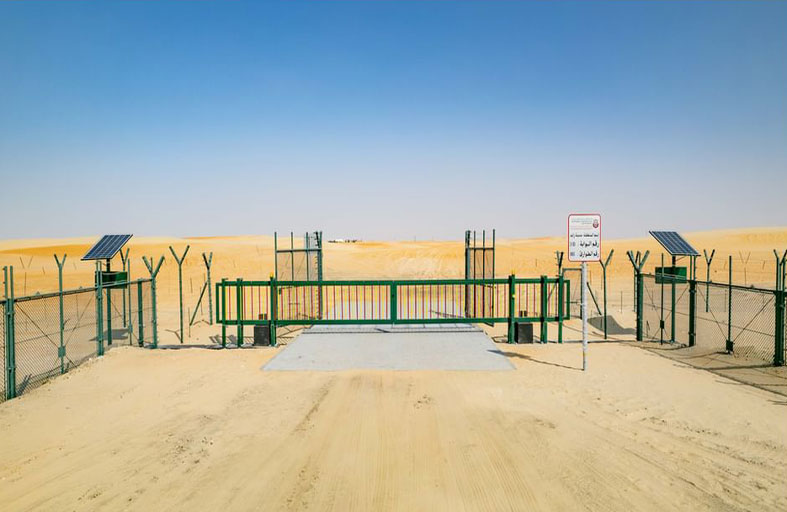 بلدية منطقة الظفرة : إغلاق وصيانة البوابات الإلكترونية على الطرق للحد من حوادث الحيوانات السائبة