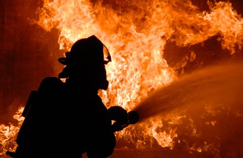 حريق في نزل غير مرخص يقتل 5 أشخاص