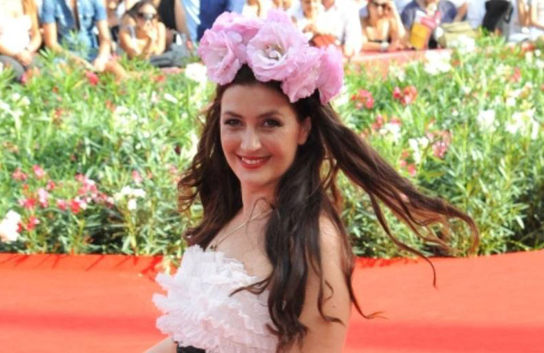 وفاة الممثلة رونا هارتنر عن 50 عاماً 