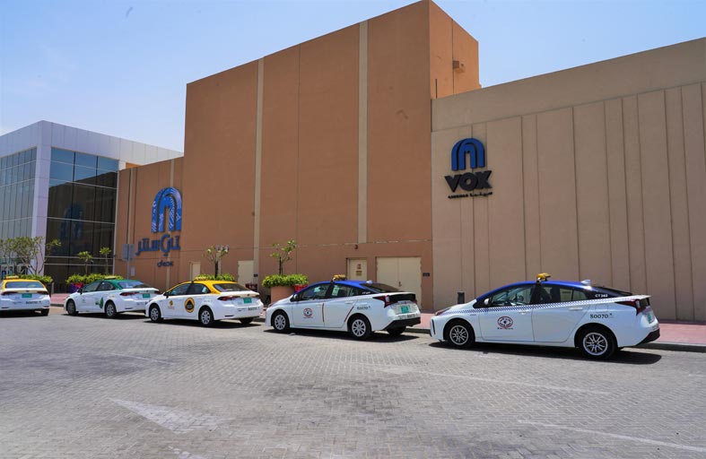 نقل عجمان يستقبل 21ألف طلب لمركبات الأجرة خلال النصف الأول 