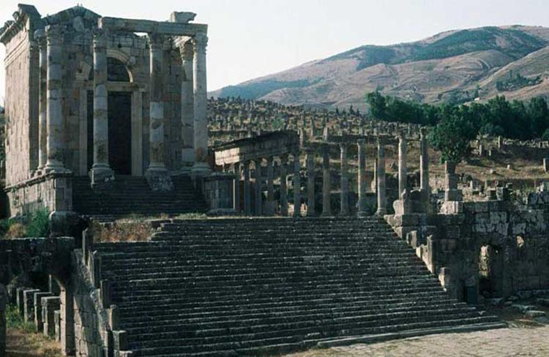 الجزائر تحصي 15200 موقعا أثريا