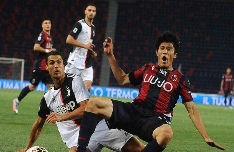 رونالدو ينقذ مدربه.. ويعوض خطأ نهائي الكأس