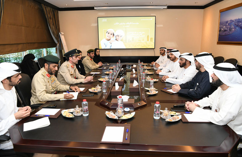 اللواء المري يطلع على استراتيجية وعمليات مؤسسة الأوقاف وشؤون القُصَّر