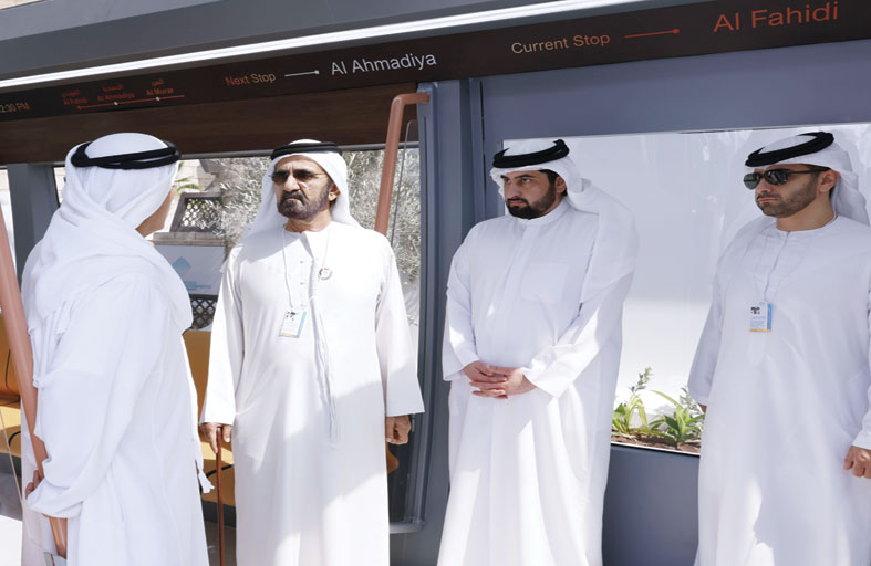 محمد بن راشد يطلع على أفضل التجارب العالمية في معرض ابتكارات الحكومات الخلاقة