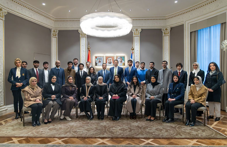 وزير التربية يلتقي مسؤولي المؤسسات التعليمية والطلبة المبتعثين في المملكة المتحدة