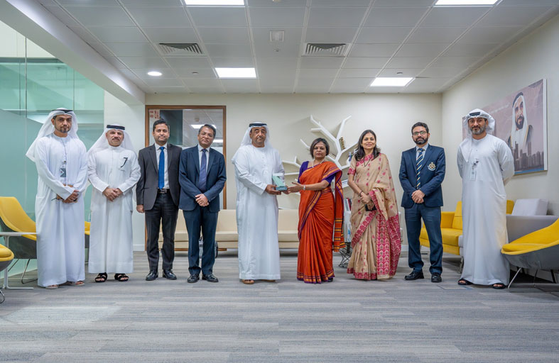 جمارك أبوظبي تبحث مع وفد من الهند التعاون والشراكة لتسهيل التجارة البينية