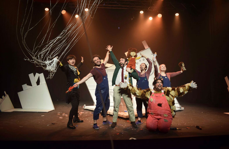 المسرح الكوميدي والسيرك الأرجنتيني يبهران جمهور «فرنج الشارقة»